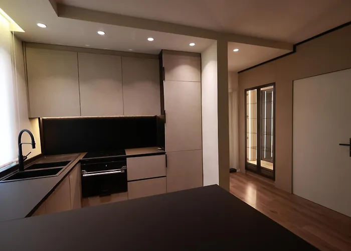 아파트 Luxury Apartment-tirana 티라나