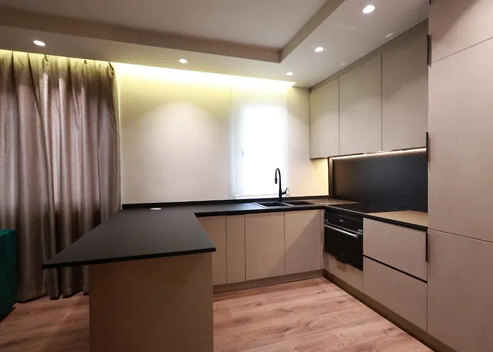 アパート Luxury Apartment-tirana ティラナ