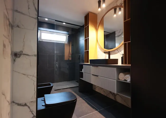 アパート Luxury Apartment-tirana ティラナ